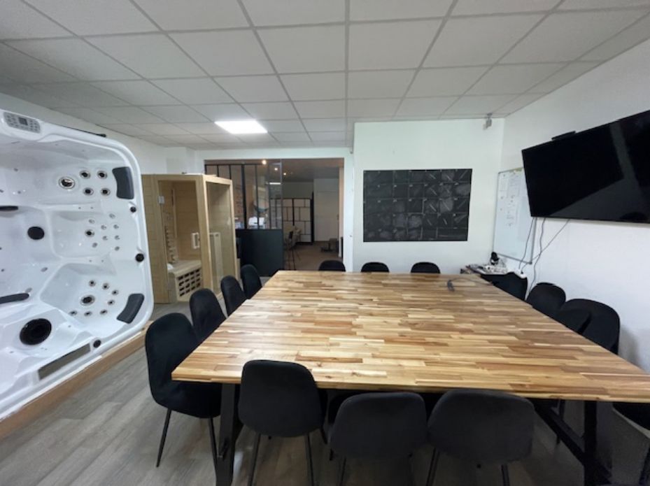 local d'activités de 160m², Clamart (Hauts-de-Seine)