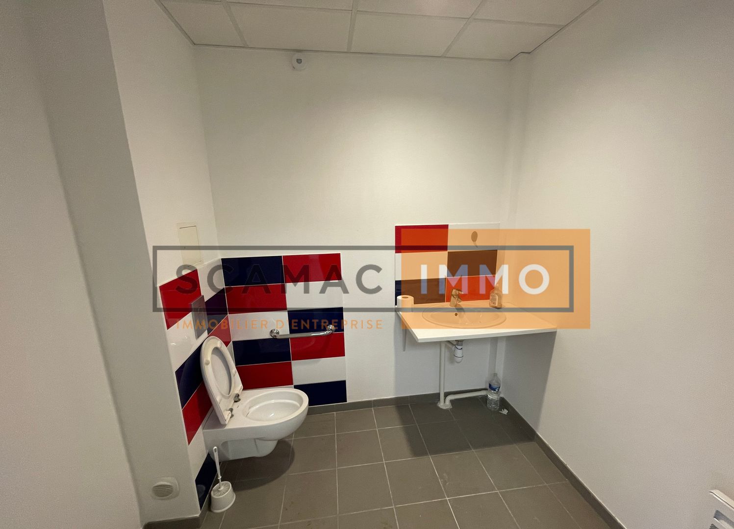 local d'activités de 398m², Croissy-Beaubourg (Seine-et-Marne)