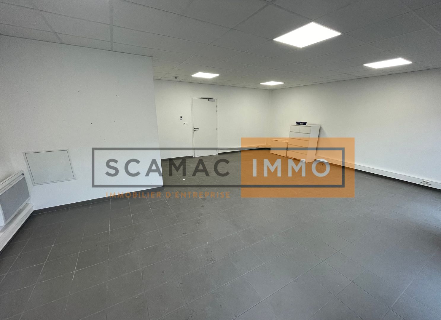 local d'activités de 398m², Croissy-Beaubourg (Seine-et-Marne)