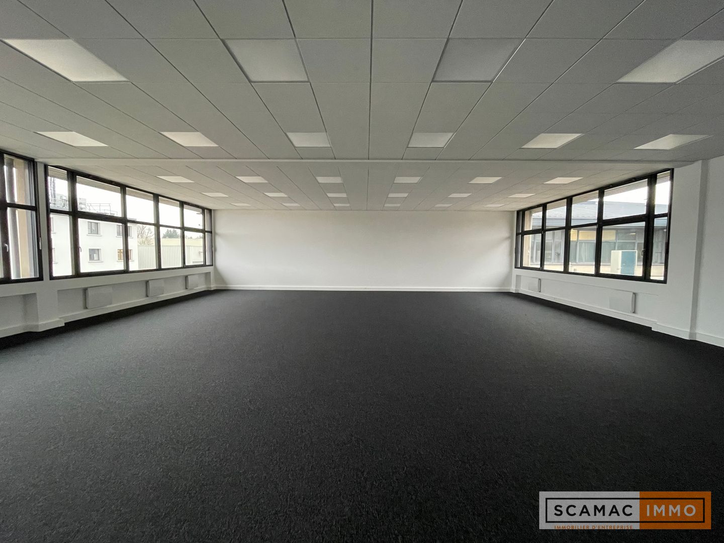 bureau de 159m², Villejuif (Val-de-Marne)