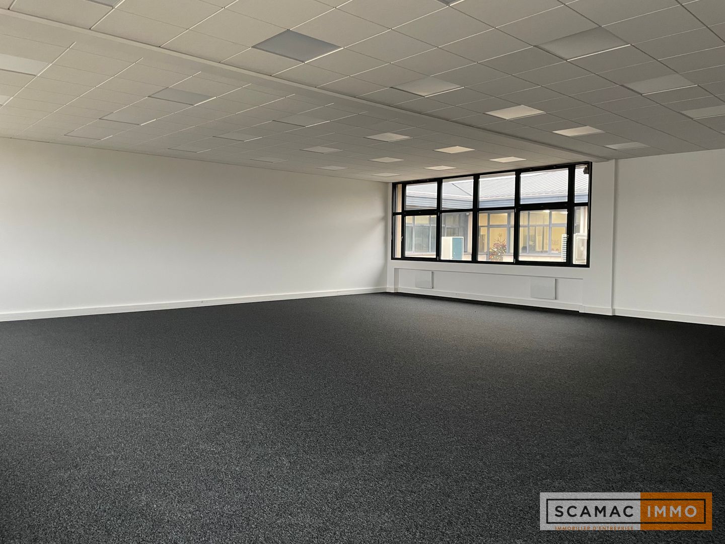 bureau de 159m², Villejuif (Val-de-Marne)
