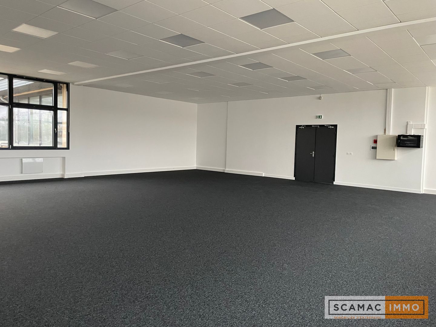 bureau de 159m², Villejuif (Val-de-Marne)