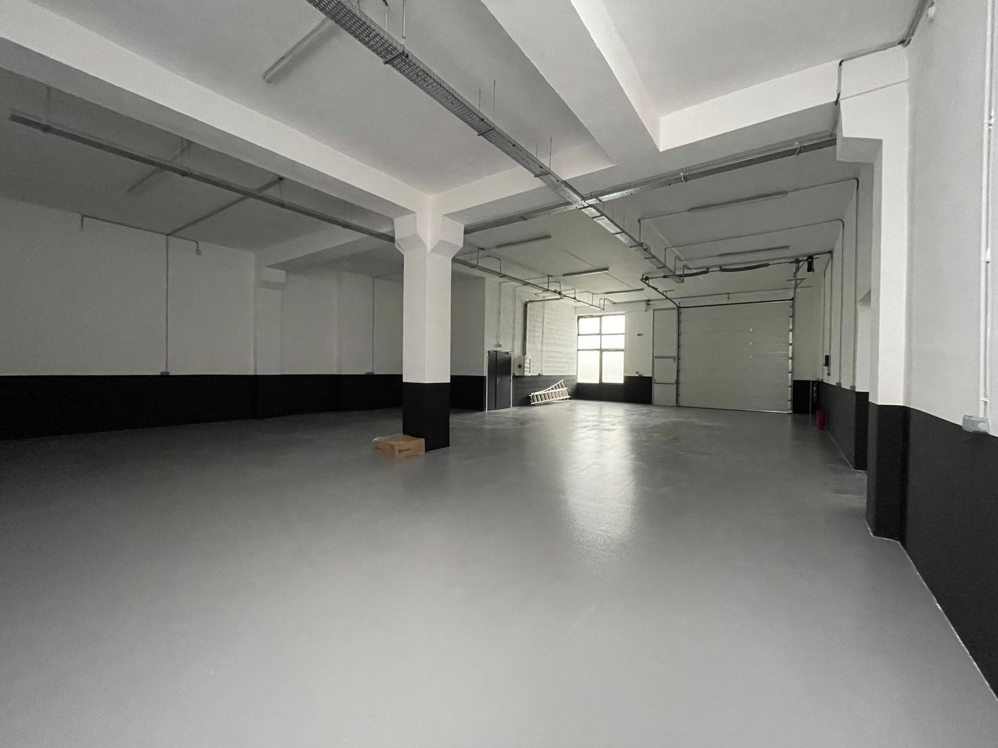 local d'activités de 174m², Villejuif (Val-de-Marne)
