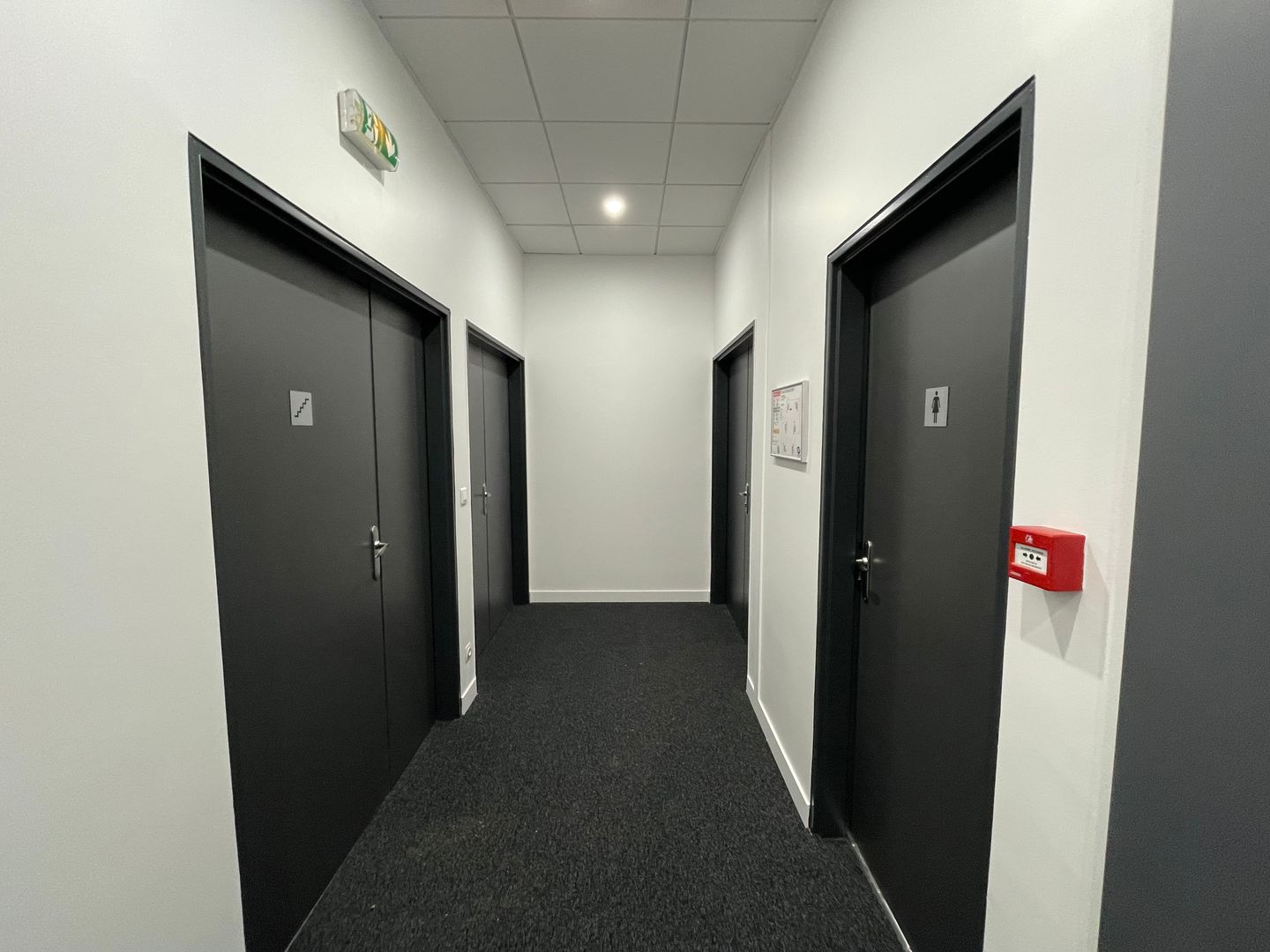 entrepôt de 228m², Villejuif (Val-de-Marne)