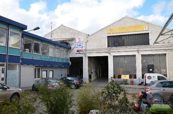 local d'activités de 50m², Ivry-sur-Seine (Val-de-Marne)
