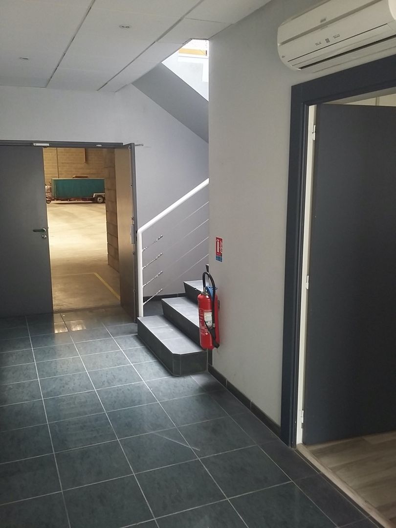 bureau de 144m², Créteil (Val-de-Marne)