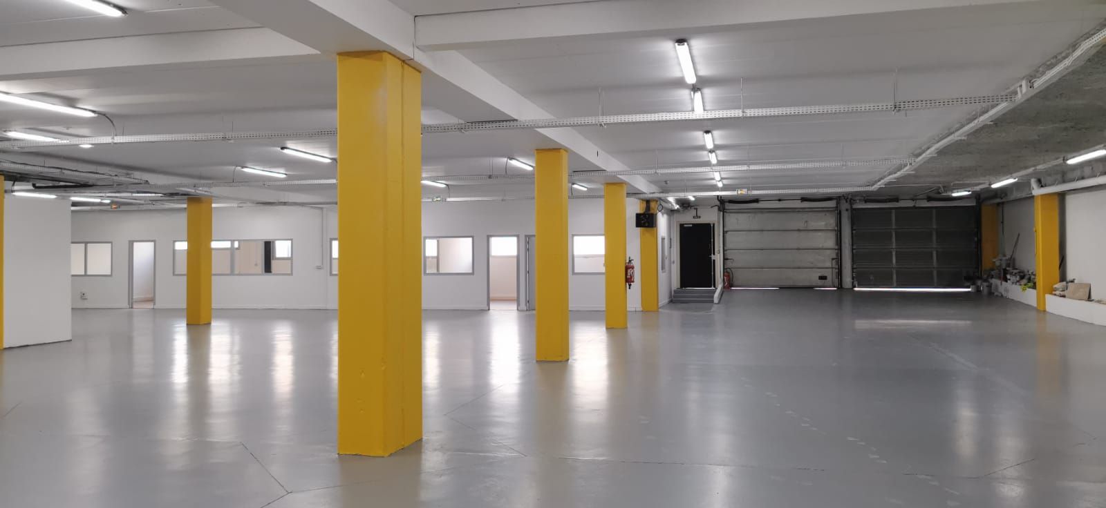 entrepôt de 1&nbsp;450m², Créteil (Val-de-Marne)