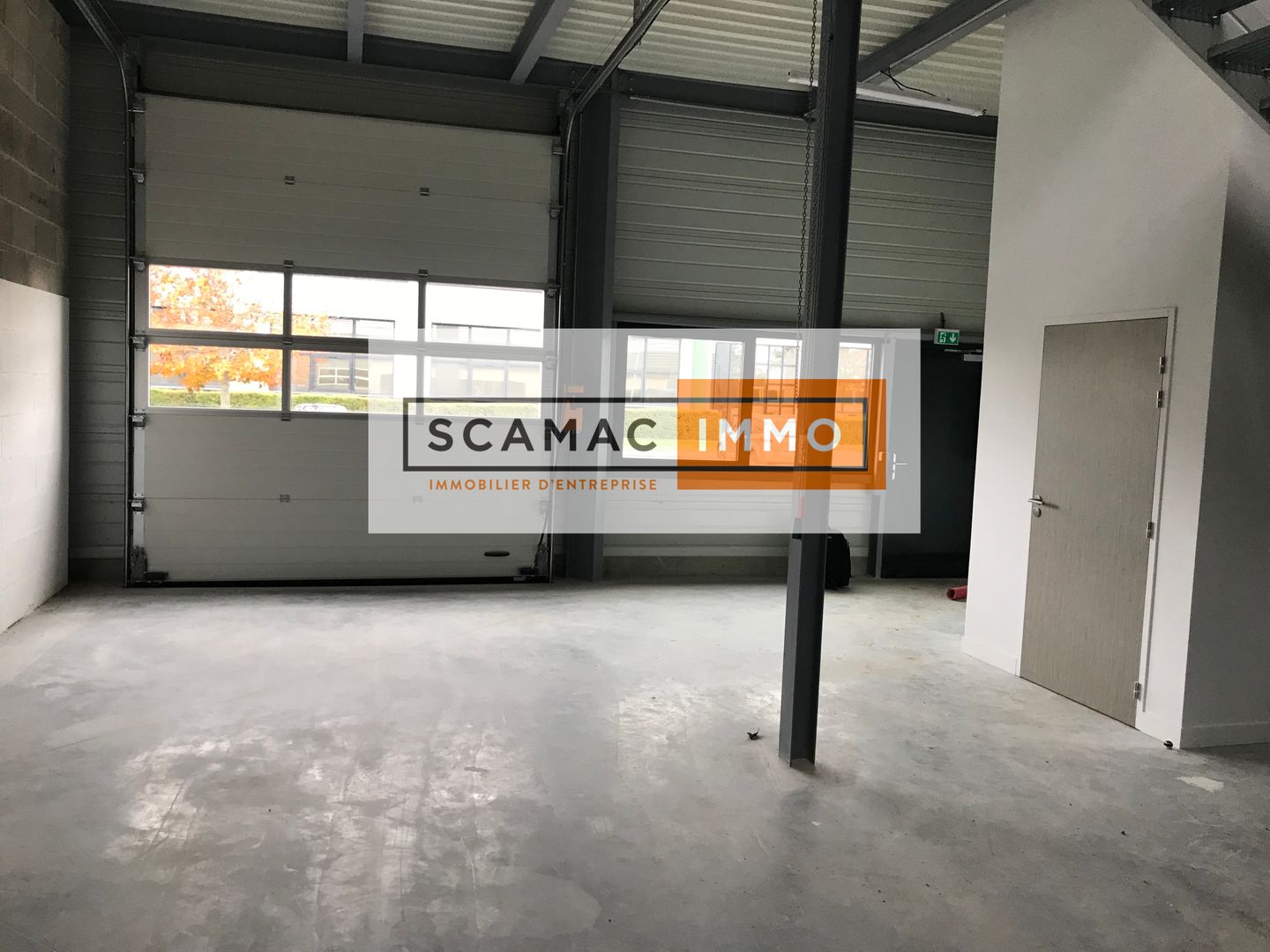 local d'activités de 205m², Villejust (Essonne)