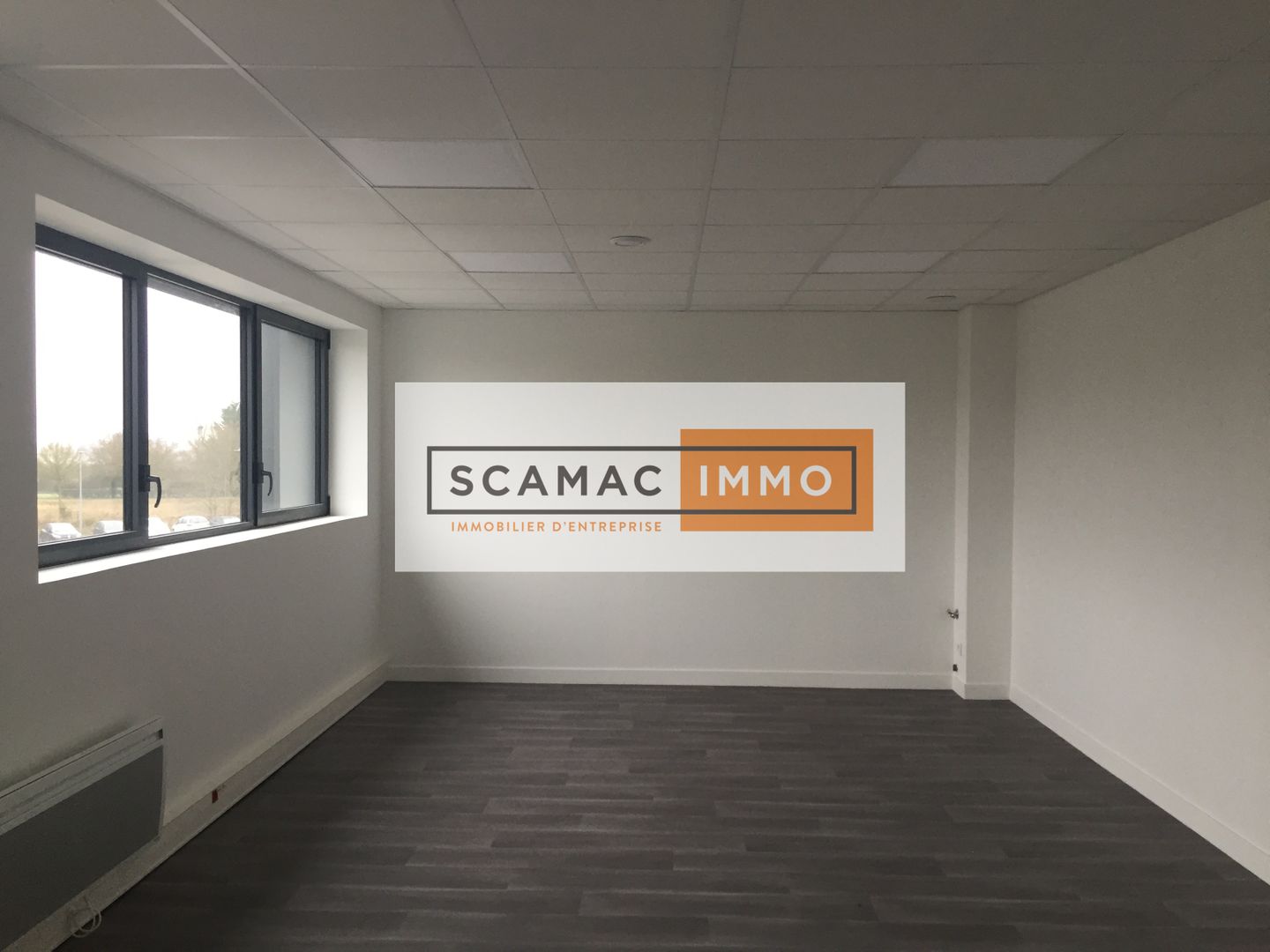 local d'activités de 205m², Villejust (Essonne)