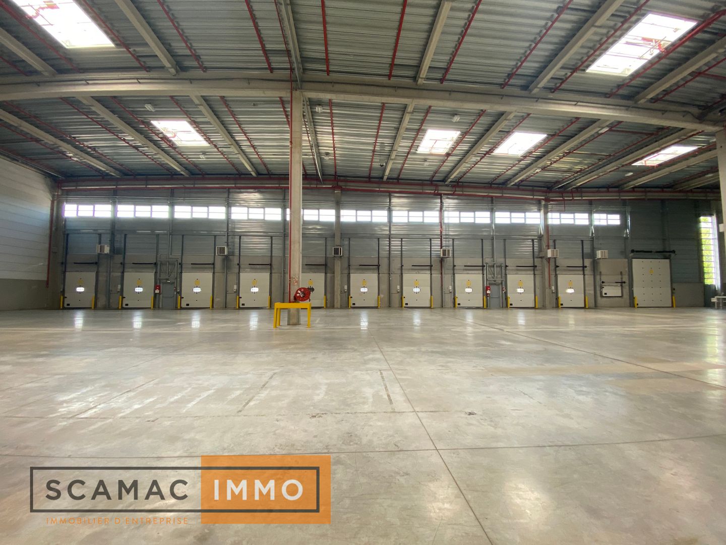 entrepôt de 13 721m², Moissy-Cramayel (Seine-et-Marne)