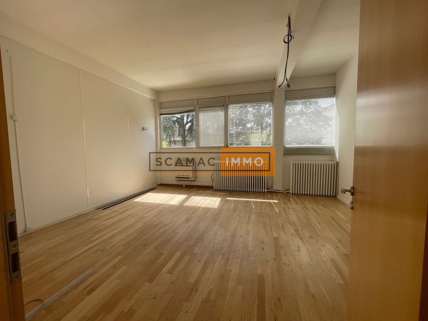 bureau de 230m², Nanterre (Hauts-de-Seine)