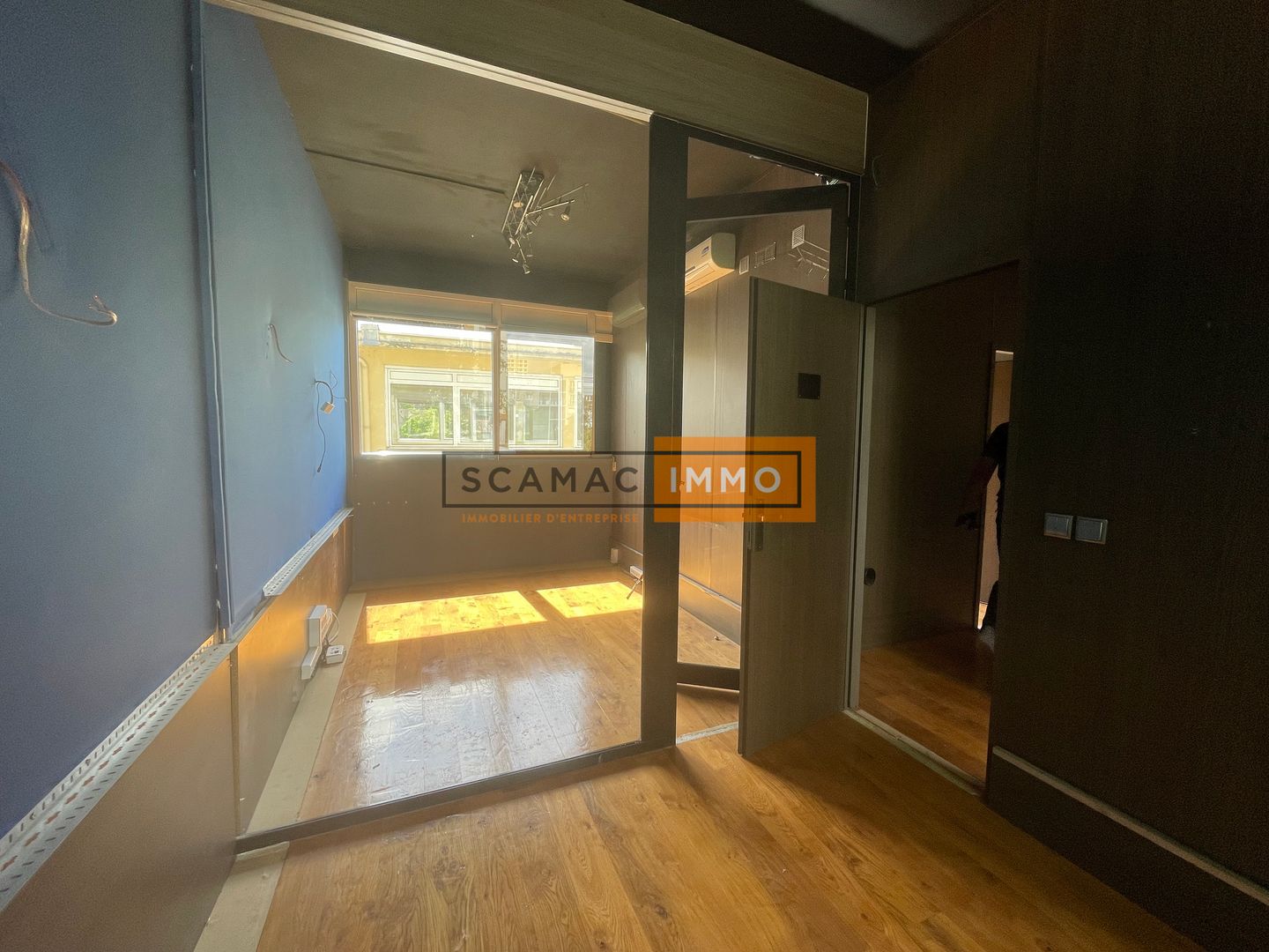 bureau de 210m², Nanterre (Hauts-de-Seine)