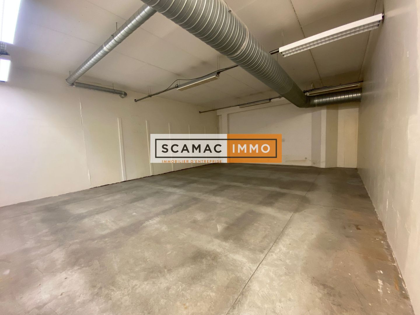 local d'activités de 591m², Vitry-sur-Seine (Val-de-Marne)