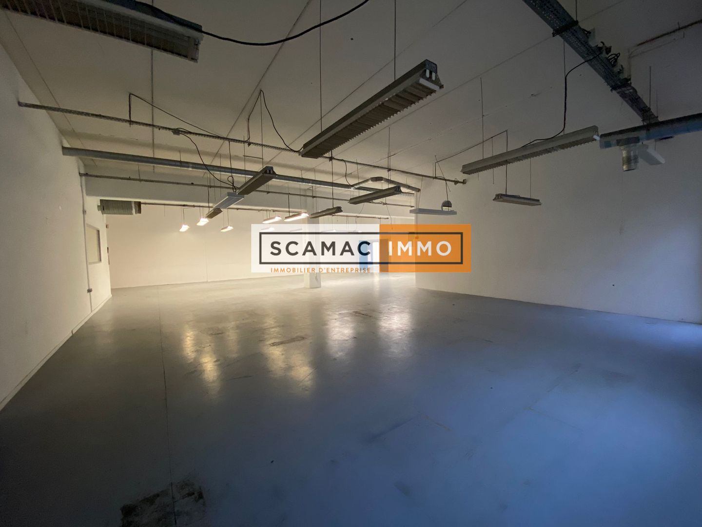 local d'activités de 591m², Vitry-sur-Seine (Val-de-Marne)