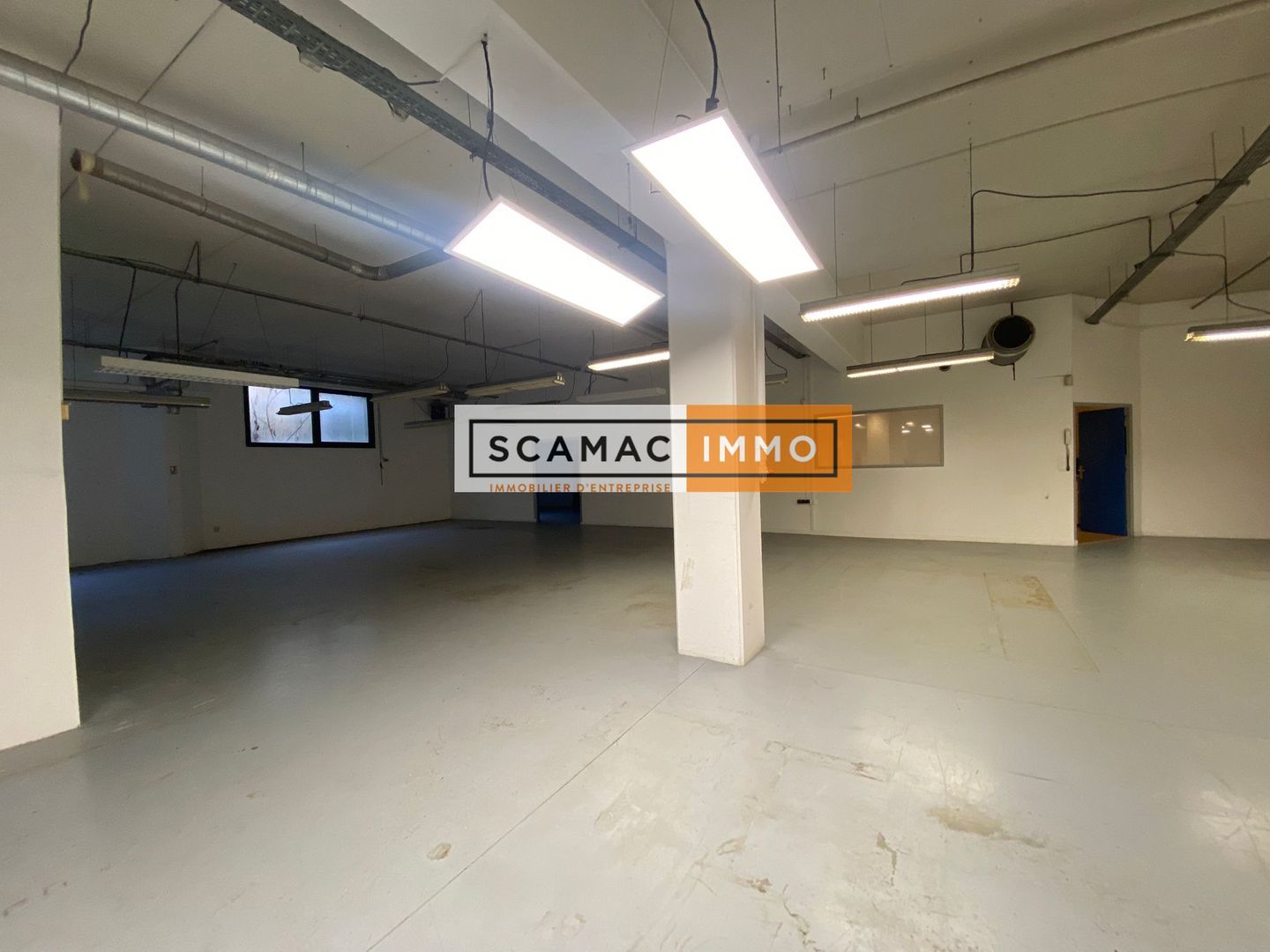 local d'activités de 591m², Vitry-sur-Seine (Val-de-Marne)