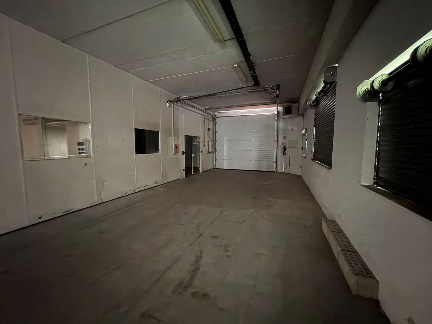 local d'activités de 518m², Vitry-sur-Seine (Val-de-Marne)