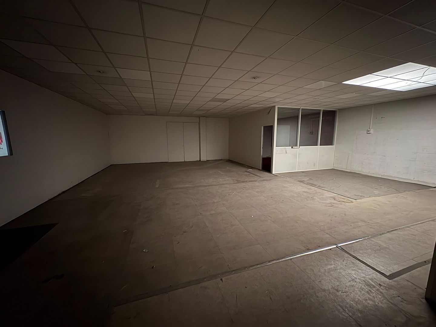 local d'activités de 518m², Vitry-sur-Seine (Val-de-Marne)