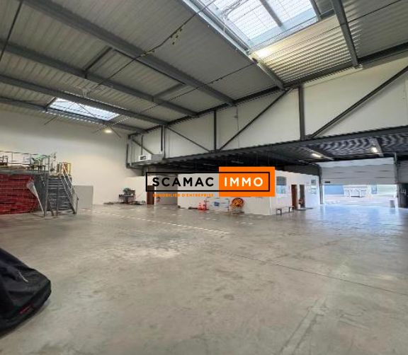 local d'activités de 520m², Villeneuve-la-Garenne (Hauts-de-Seine)