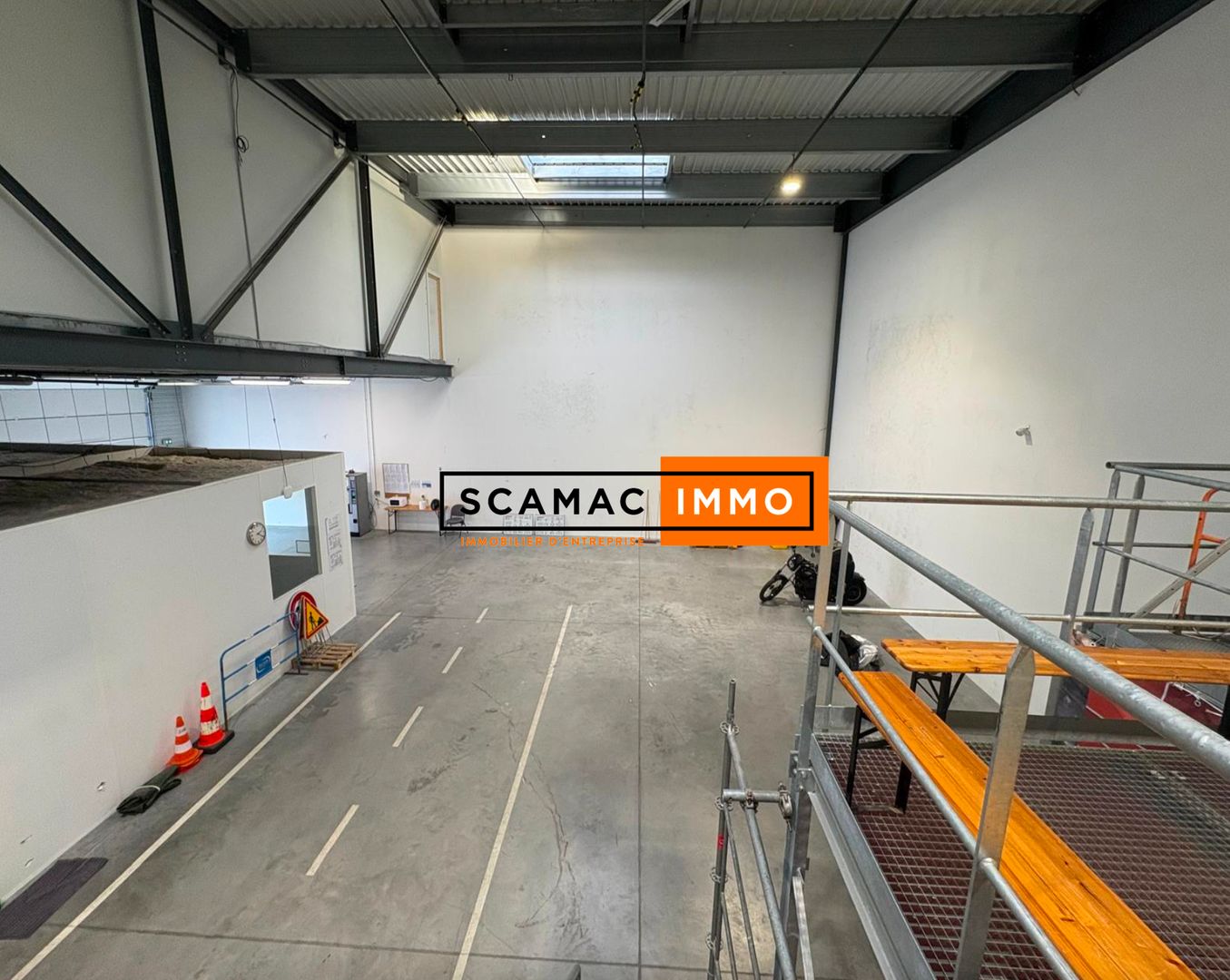 local d'activités de 520m², Villeneuve-la-Garenne (Hauts-de-Seine)