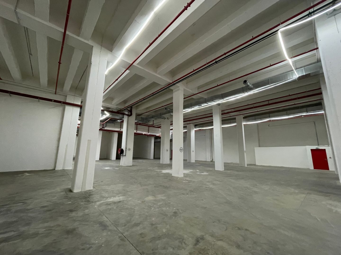 entrepôt de 1&nbsp;500m², Paris 13 (Paris)