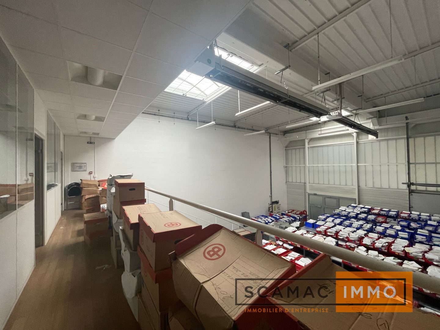 local d'activités de 293m², Palaiseau (Essonne)