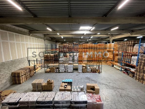 entrepôt de 2&nbsp;400m², Chennevières-sur-Marne (Val-de-Marne)