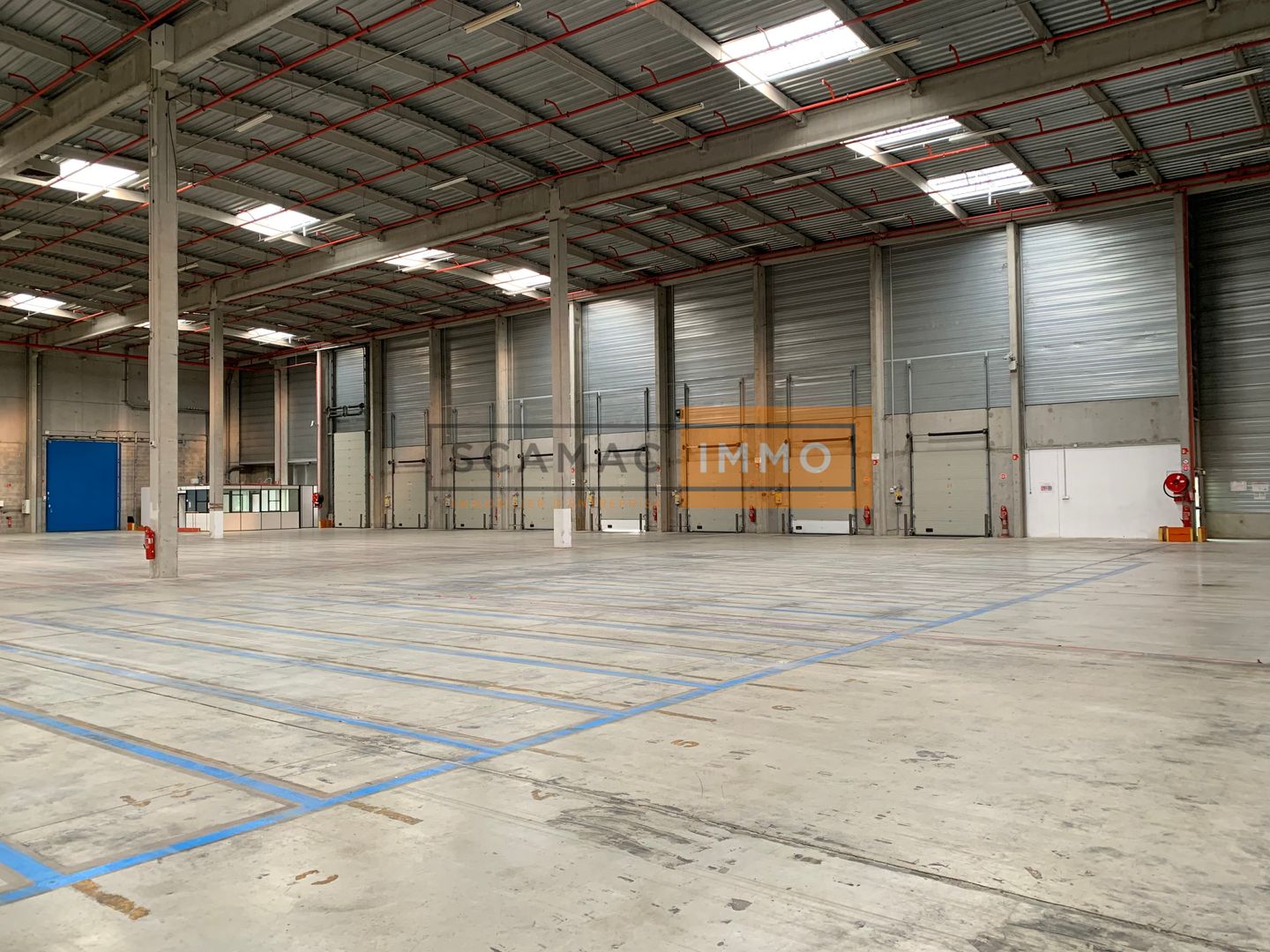 entrepôt de 8&nbsp;460m², Gargenville (Yvelines)