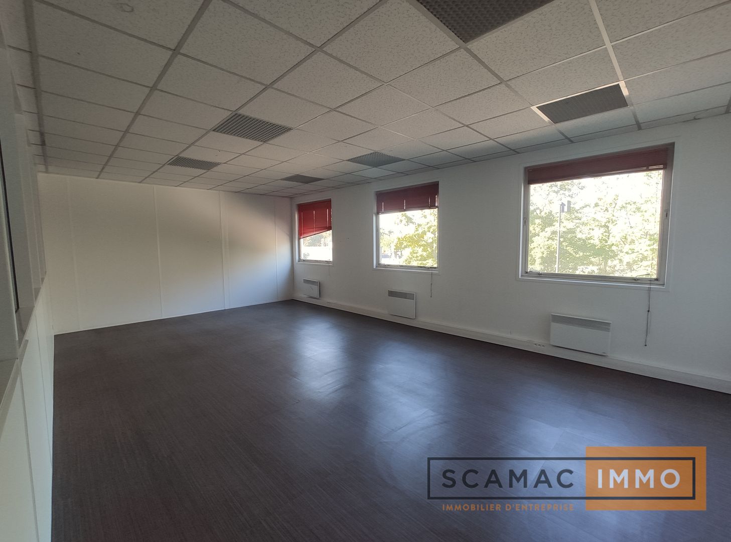 entrepôt de 1 035m², Verrières-le-Buisson (Essonne)