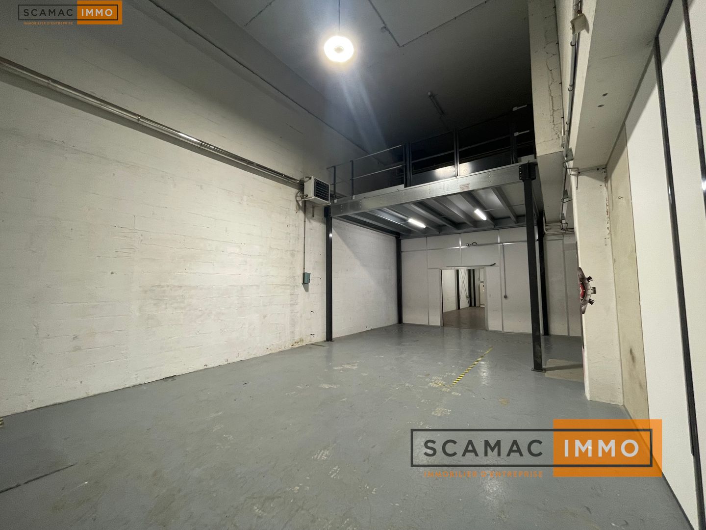local d'activités de 303m², Verrières-le-Buisson (Essonne)