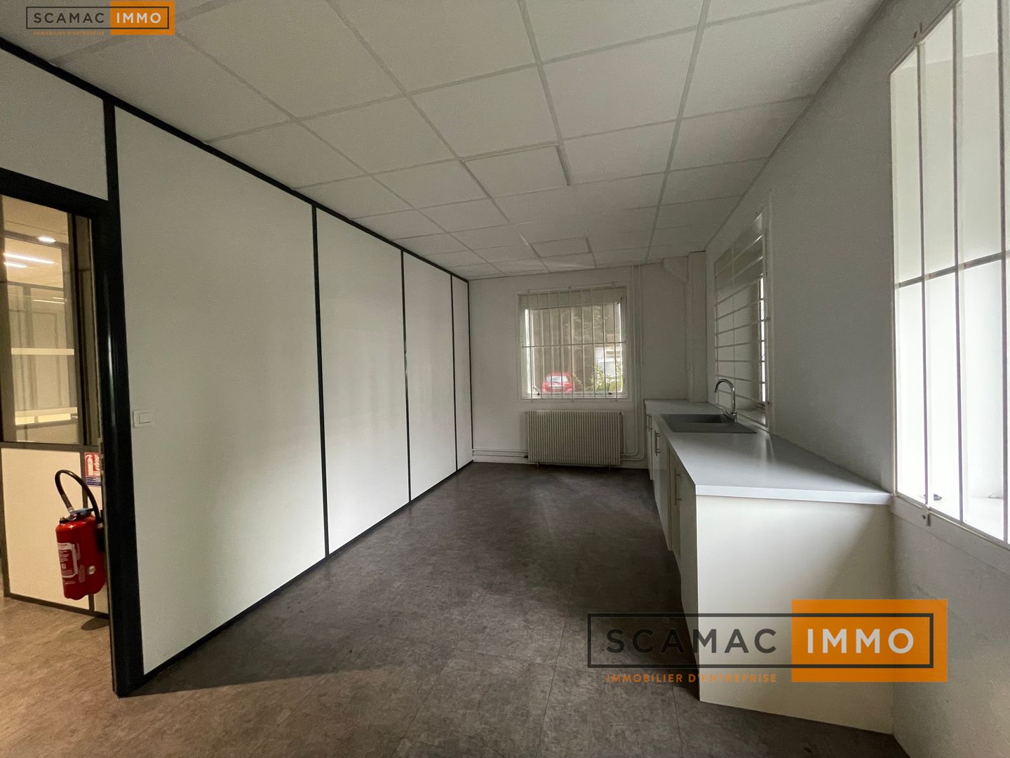 local d'activités de 303m², Verrières-le-Buisson (Essonne)