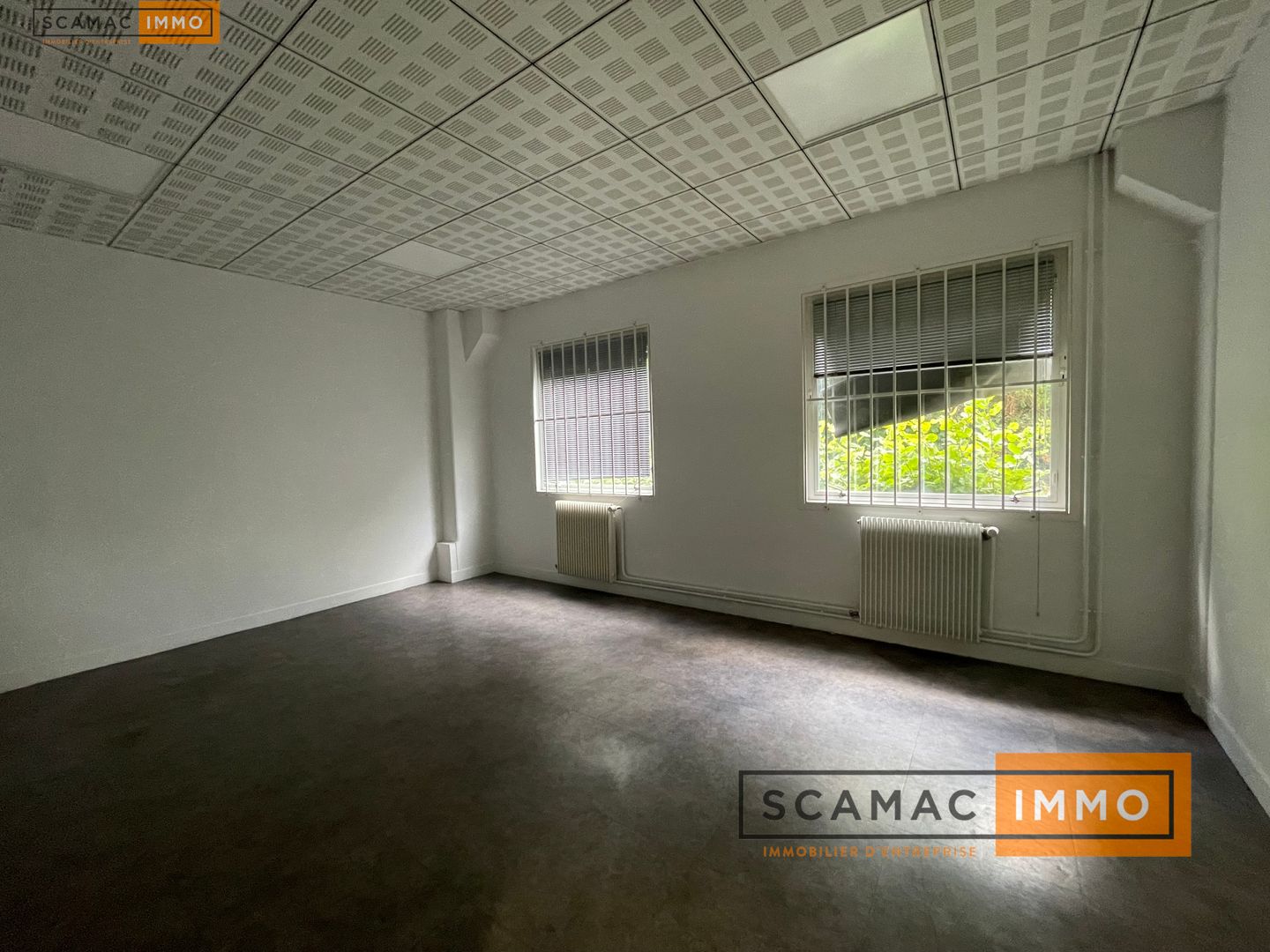local d'activités de 303m², Verrières-le-Buisson (Essonne)