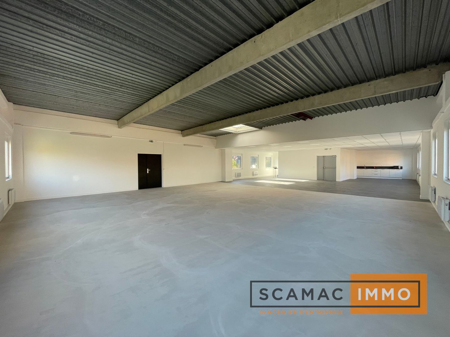 entrepôt de 262m², Verrières-le-Buisson (Essonne)