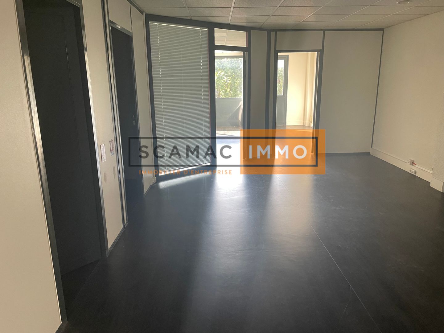 local d'activités de 105m², Herblay (Val-d'Oise)