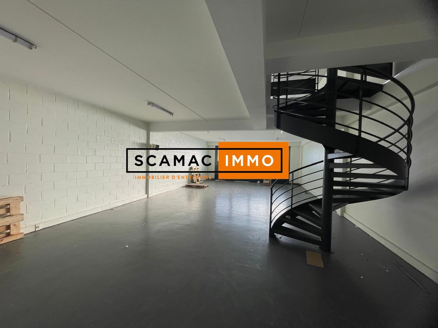 local d'activités de 229m², Herblay (Val-d'Oise)