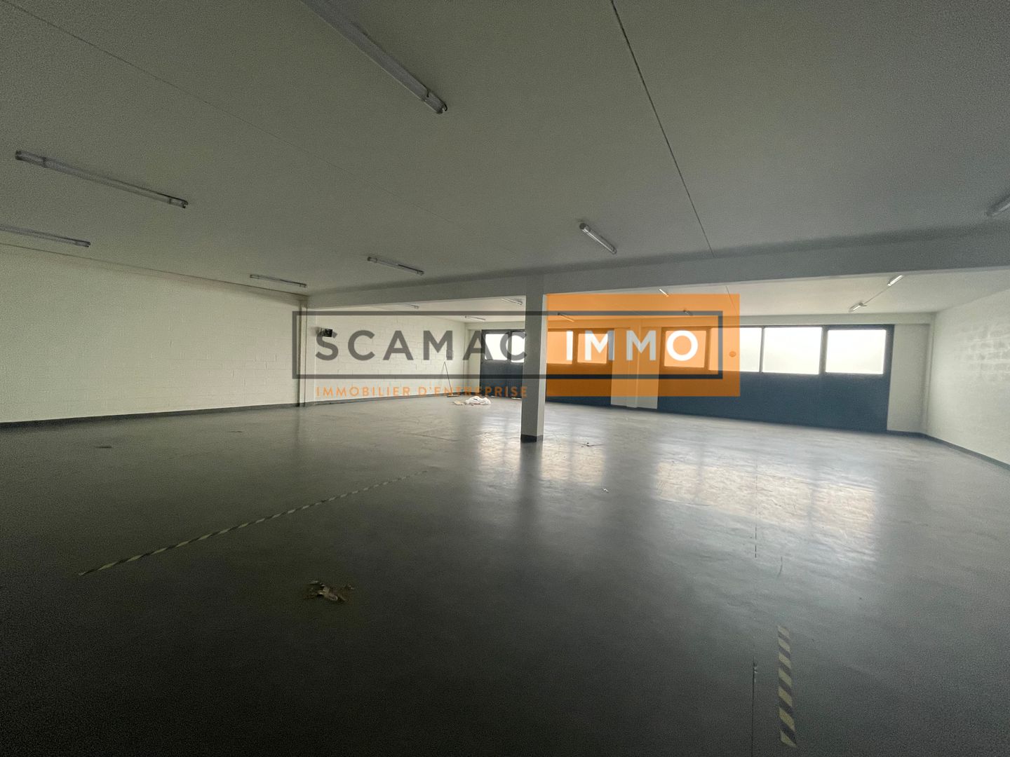 local d'activités de 122m², Herblay (Val-d'Oise)