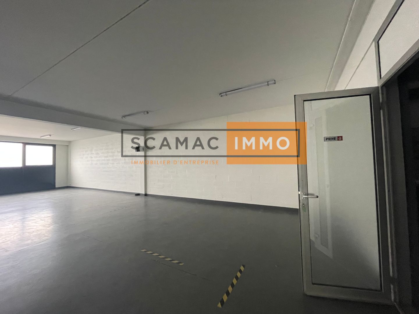 local d'activités de 122m², Herblay (Val-d'Oise)