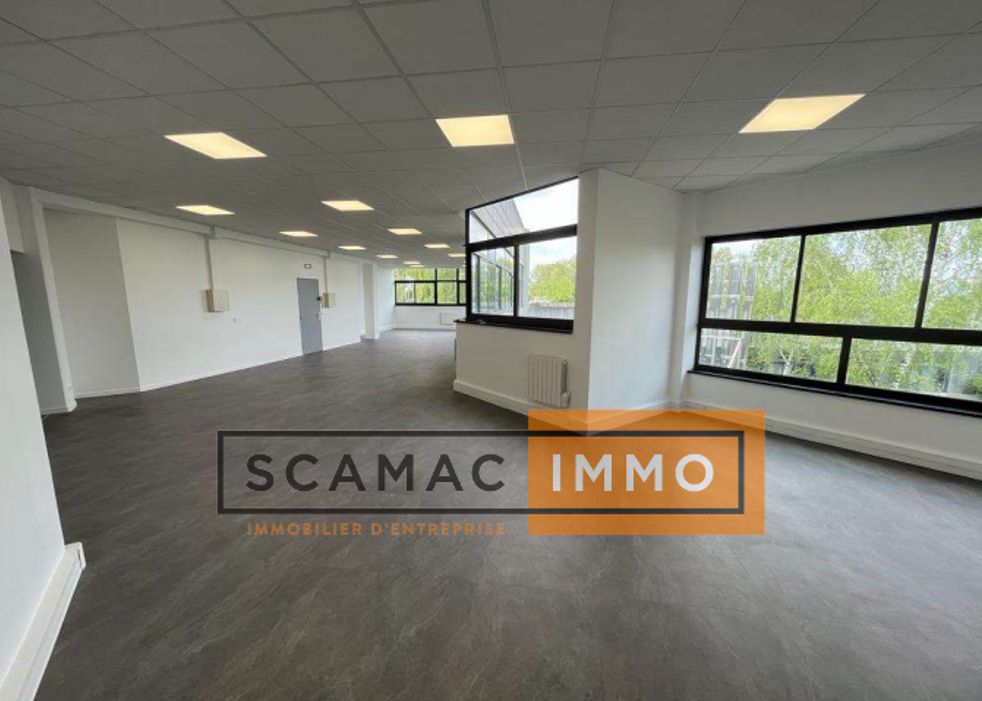 local d'activités de 168m², Saint-Denis (Seine-Saint-Denis)