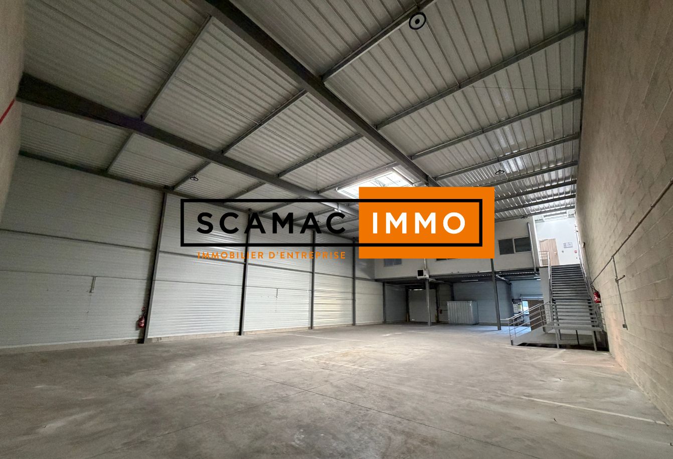 local d'activités de 530m², Aulnay-sous-Bois (Seine-Saint-Denis)