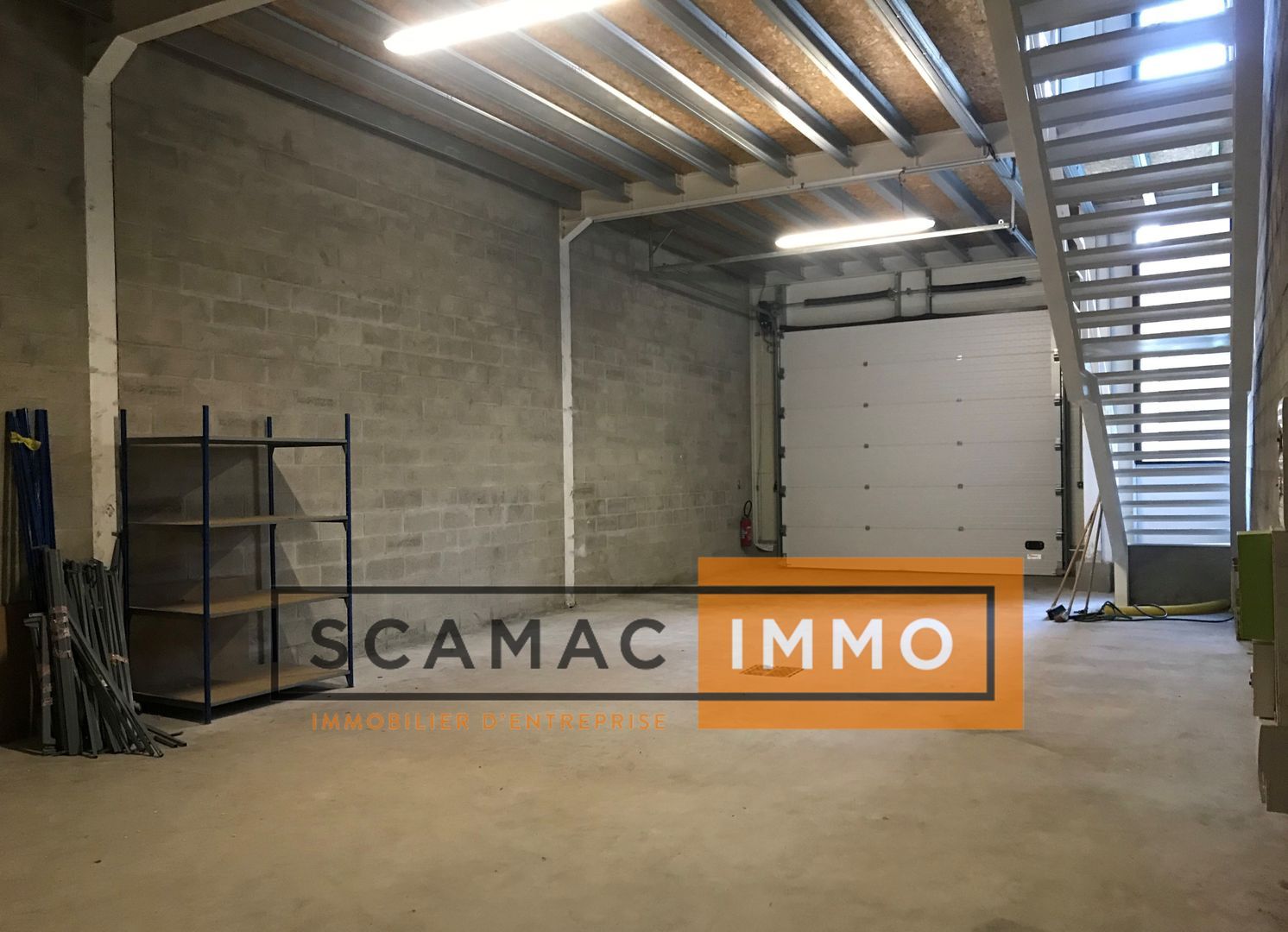 local d'activités de 429m², Romainville (Seine-Saint-Denis)