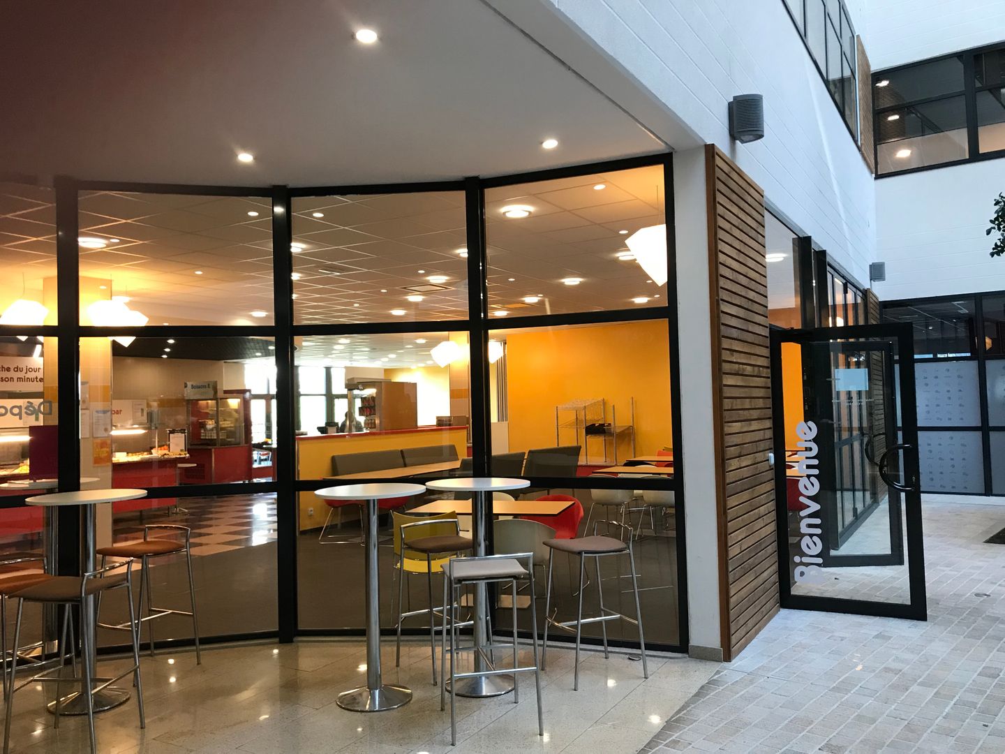 bureau de 180m², Maisons-Alfort (Val-de-Marne)