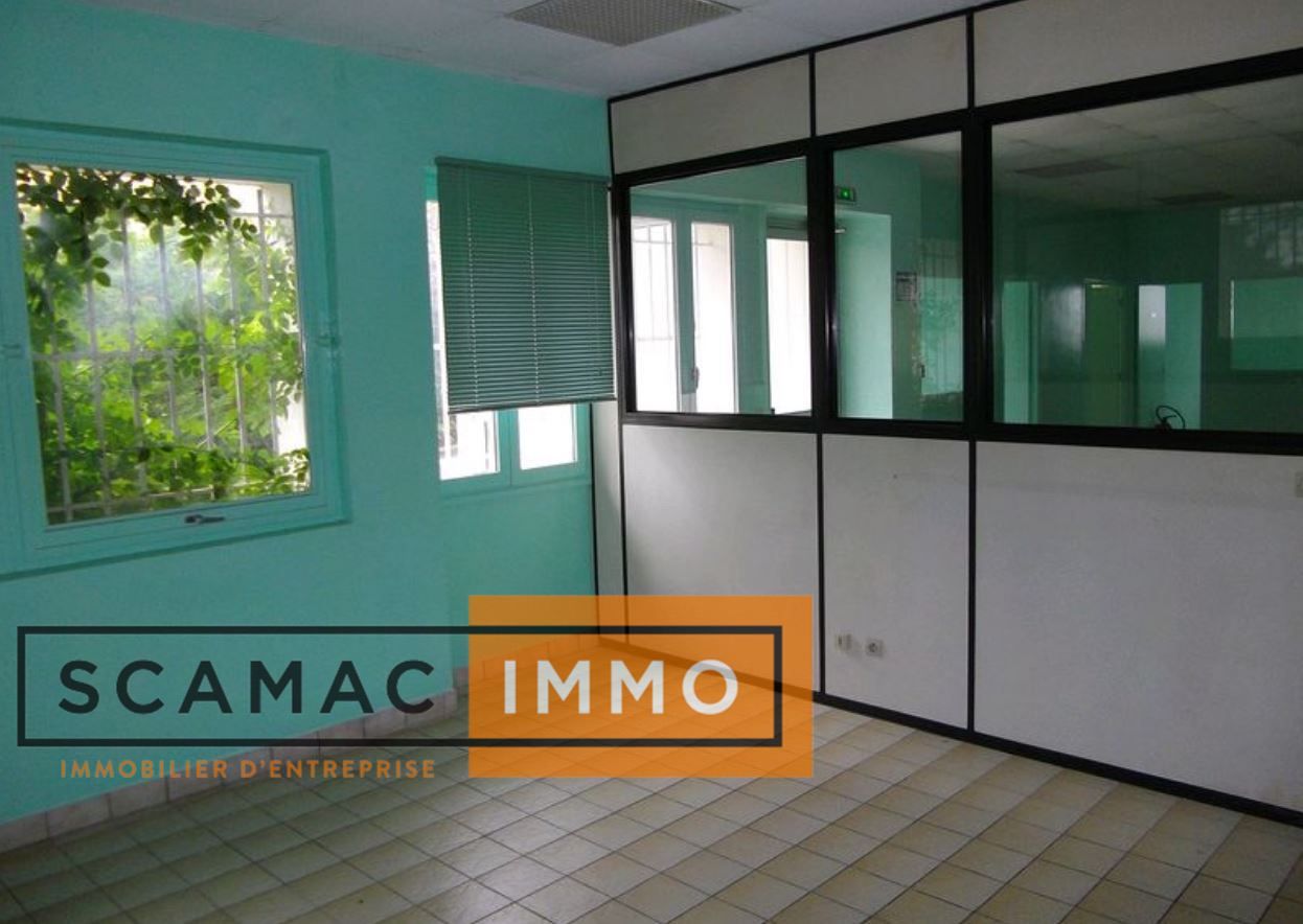 local d'activités de 535m², Vaux-le-Pénil (Seine-et-Marne)