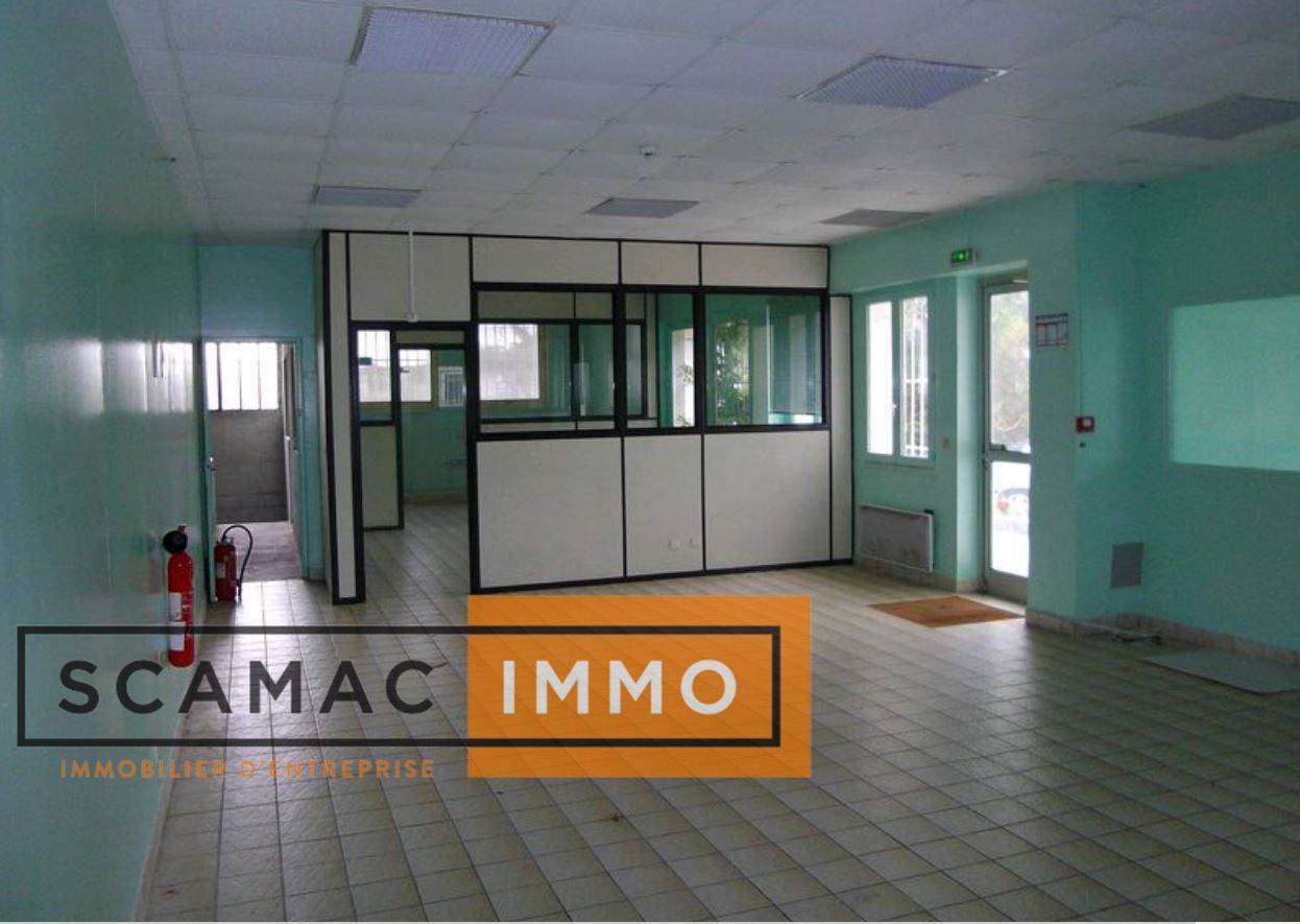 local d'activités de 535m², Vaux-le-Pénil (Seine-et-Marne)