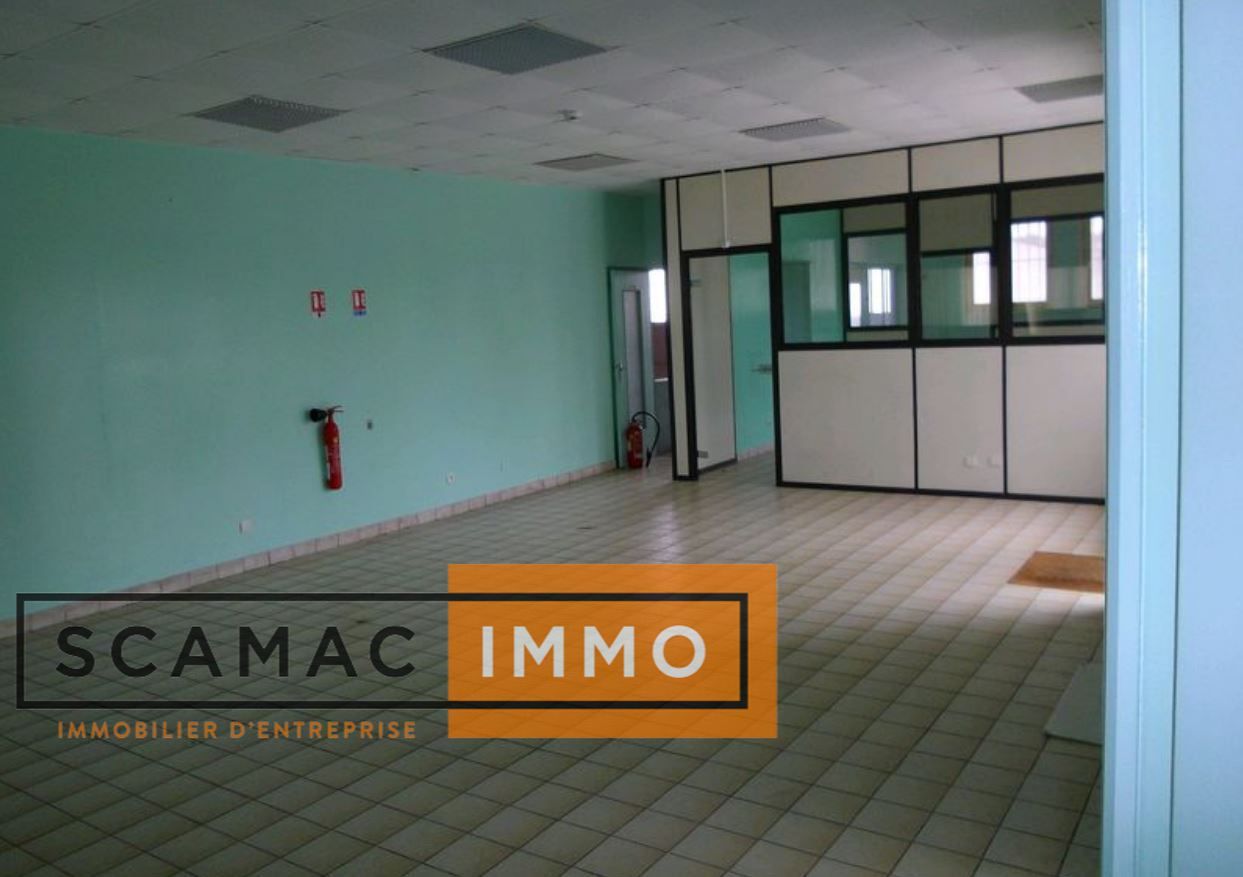 local d'activités de 535m², Vaux-le-Pénil (Seine-et-Marne)