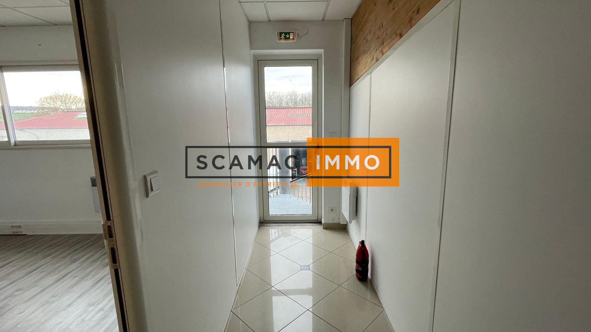 bureau de 487m², Morainvilliers (Yvelines)