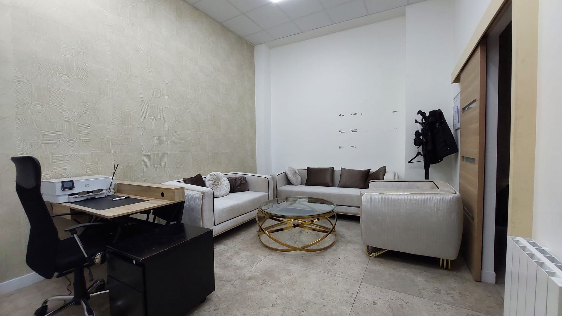 local commercial de 258m², Gonesse (Val-d'Oise)