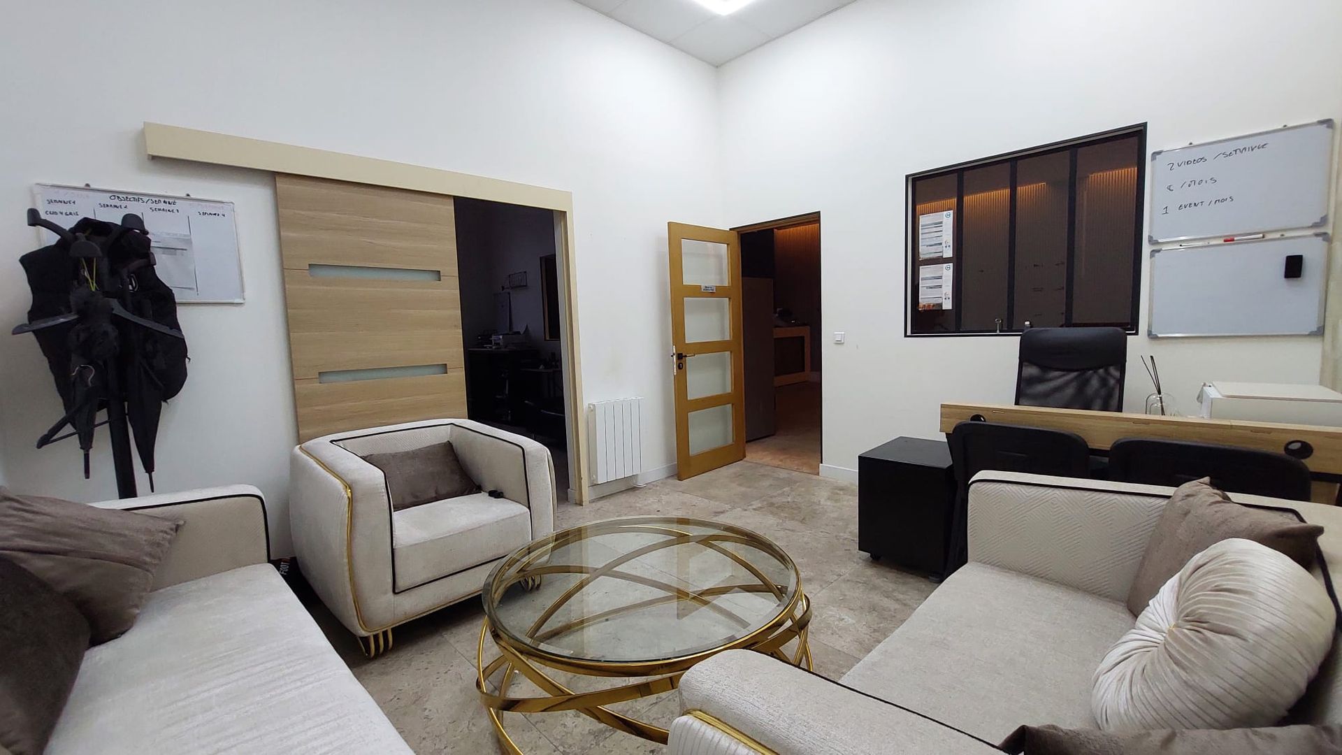 local commercial de 258m², Gonesse (Val-d'Oise)