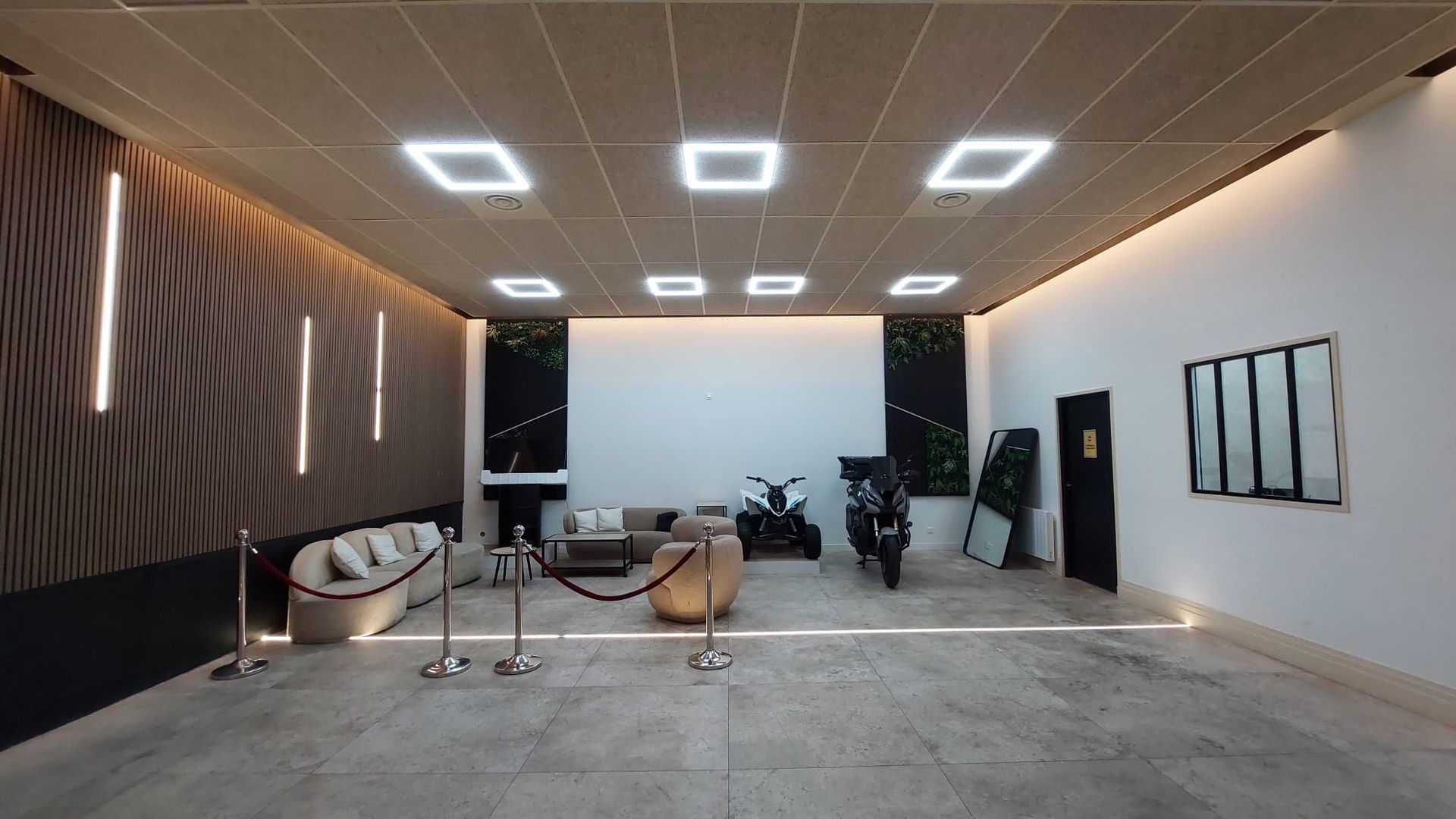 local commercial de 258m², Gonesse (Val-d'Oise)