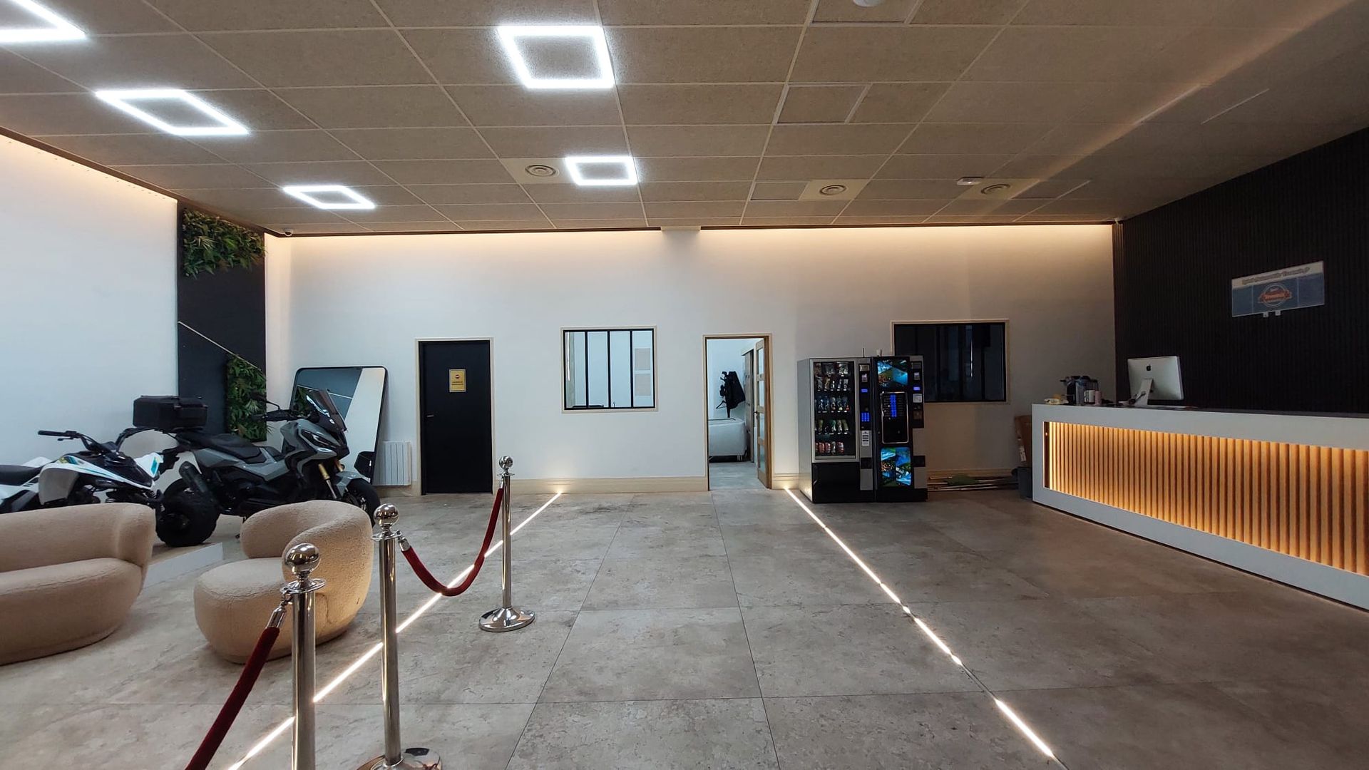 local commercial de 258m², Gonesse (Val-d'Oise)