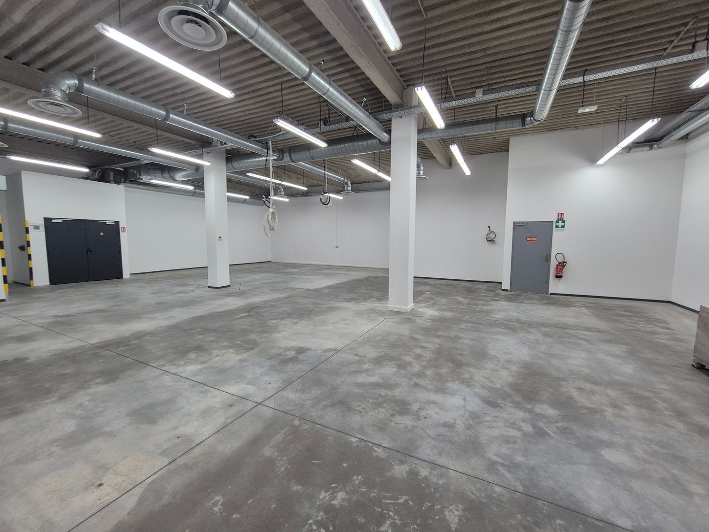 local d'activités de 310m², Gonesse (Val-d'Oise)