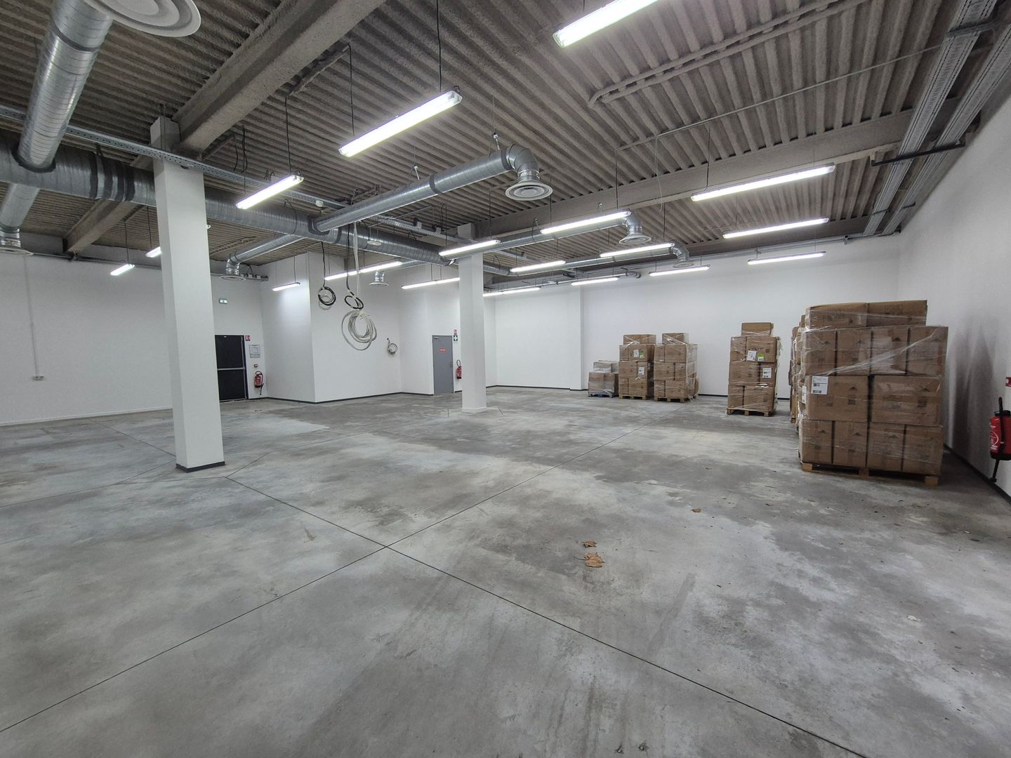 local d'activités de 310m², Gonesse (Val-d'Oise)